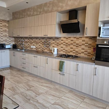 Красивая Квартира На Берегу Озера. Chisináu Exterior foto